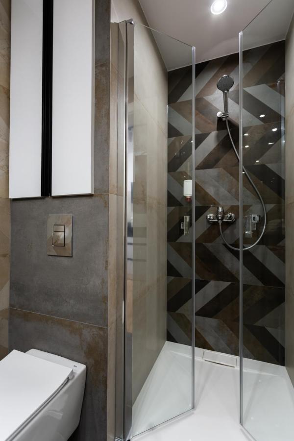 Luxurycity Apartment With Terrace วรอตซวาฟ ภายนอก รูปภาพ