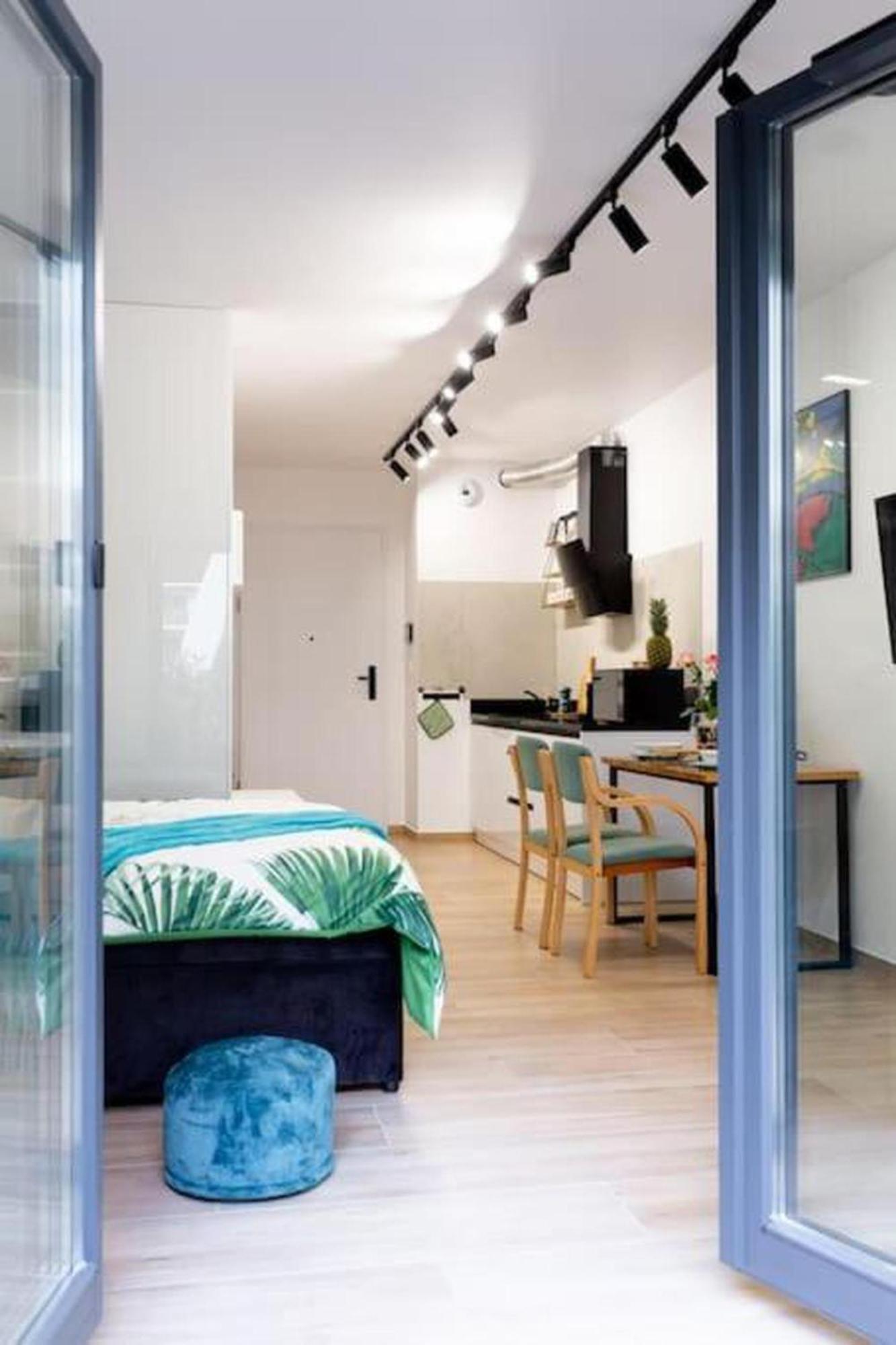 Luxurycity Apartment With Terrace วรอตซวาฟ ภายนอก รูปภาพ
